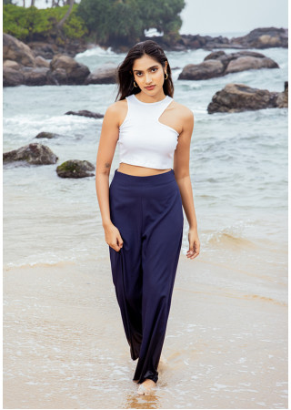 SOYA SHOLDER WHITE CUTOUT CROP TOP